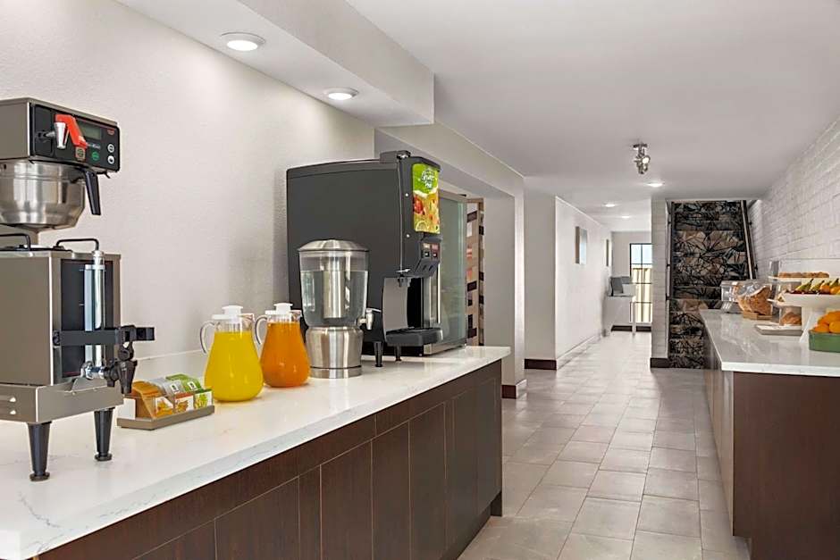 La Quinta Inn & Suites by Wyndham Temple