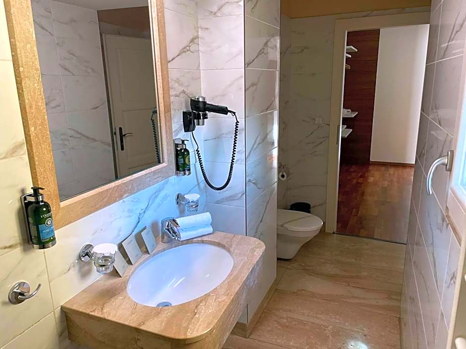 Little King Hotel U Malvaze