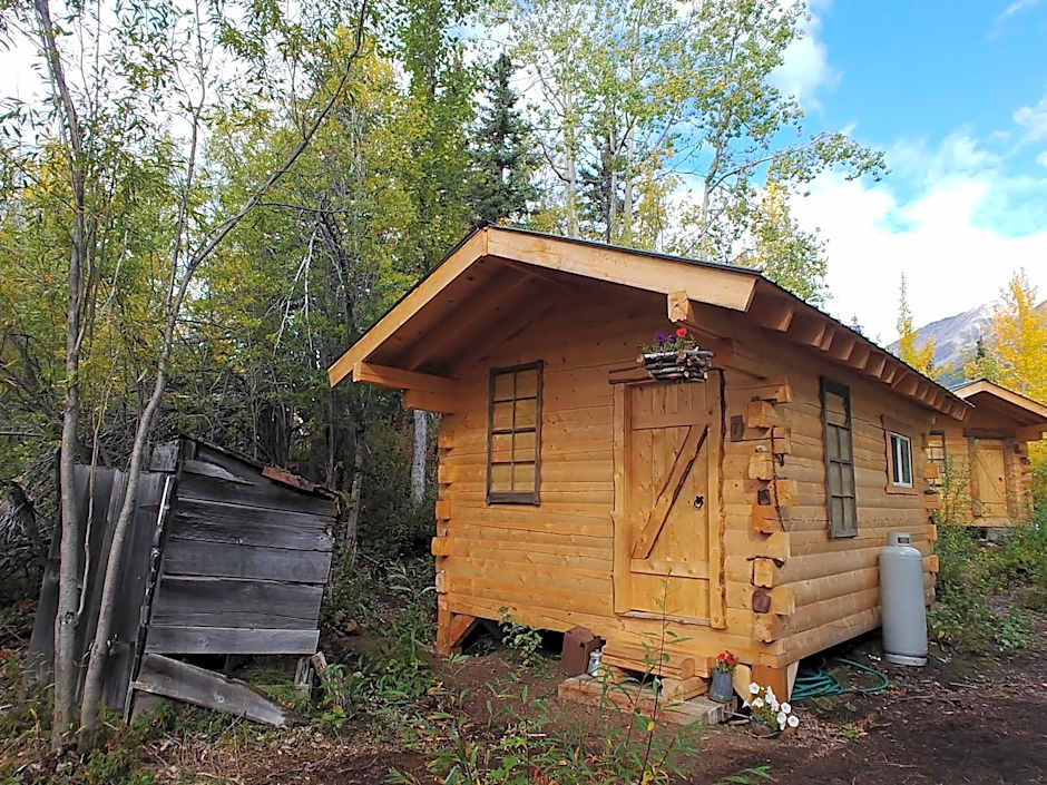Blackburn Cabins - McCarthy, Alaska