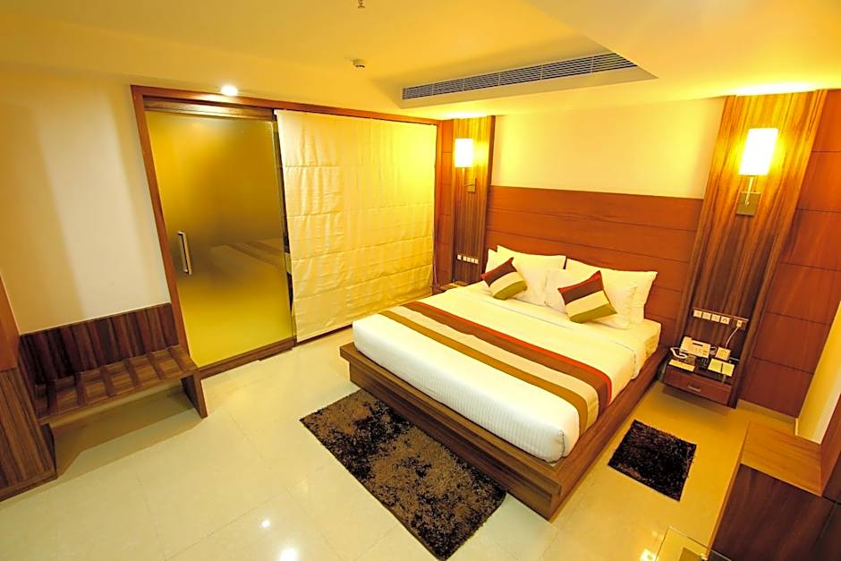 Photo 1 of 7 of Deluxe 1 King Bed Suite
