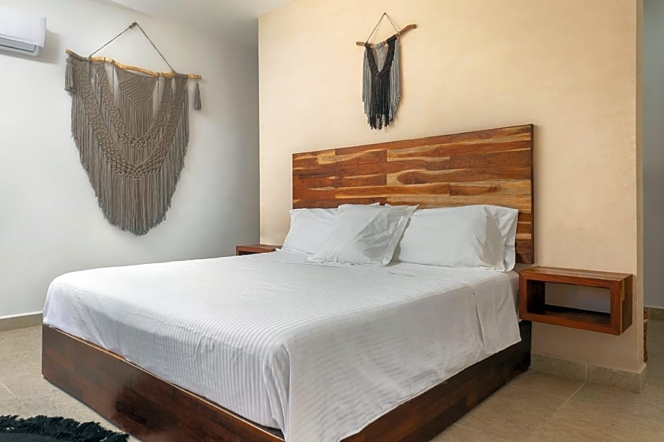 Lagoon Boutique Hotel