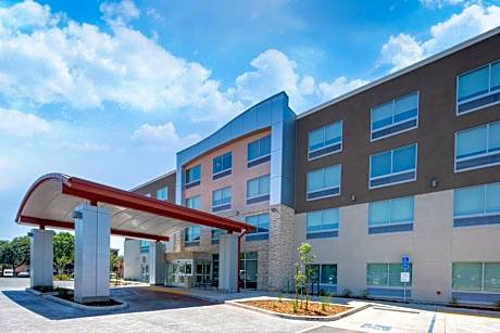Holiday Inn Express And Suites Chico By IHG