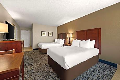 Two Double Beds with Dune View