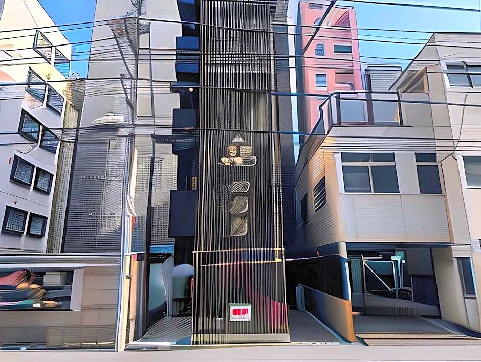 Capsule Hotel Suzumoriya
