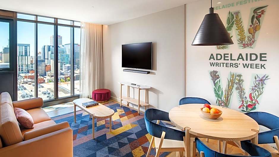 Photo 1 of 13 of Junior Suite