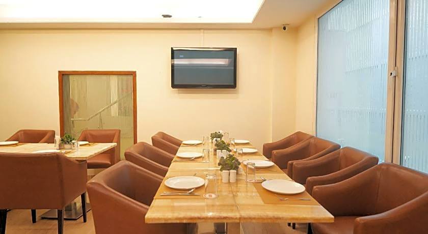 Alpina Hotels & Suites