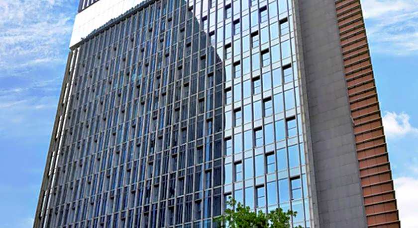 Howard Johnson IFC Plaza Ningbo Hotel