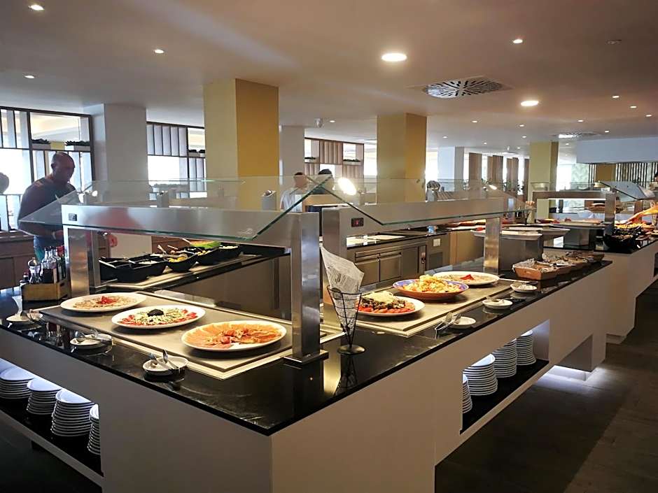 SBH Maxorata Resort photo 36