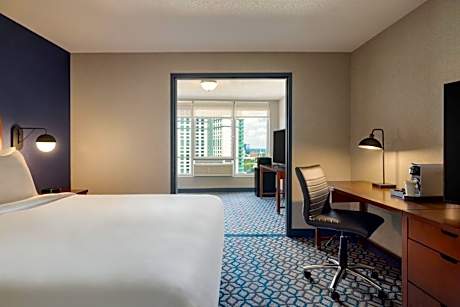 1 King Bed, Presidential Suite, Fallsview, Non-Smoking