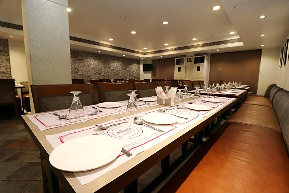 HOTEL RAJHANS REGENT, BHOPAL