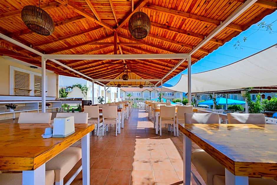 Larimar Suite Hotel