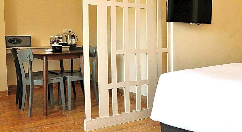 Nite And Day Batam Jodoh Square