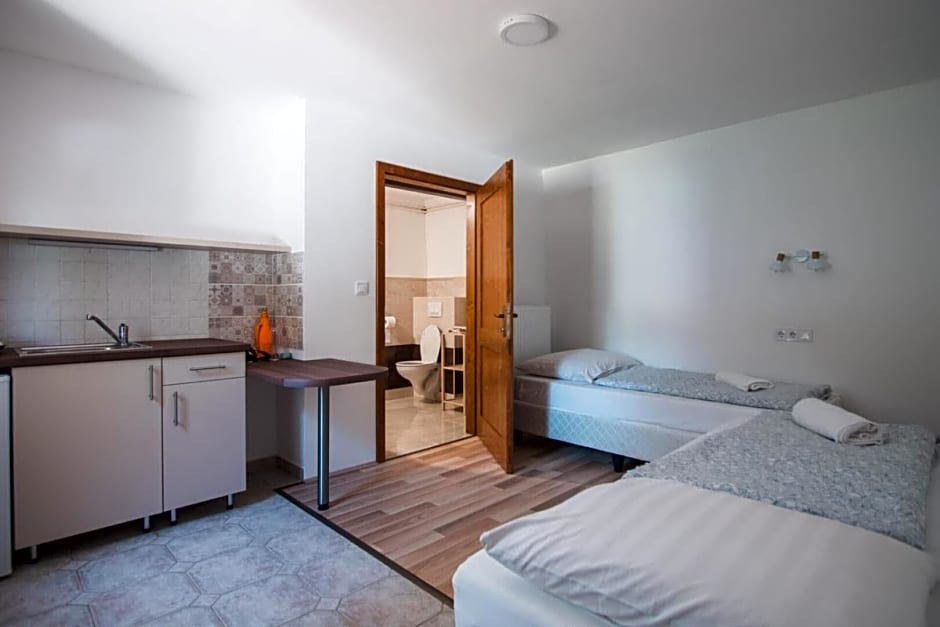 Natúra Panzió&Apartmanház