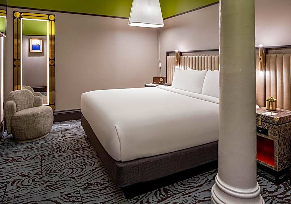 The Pelham Hotel