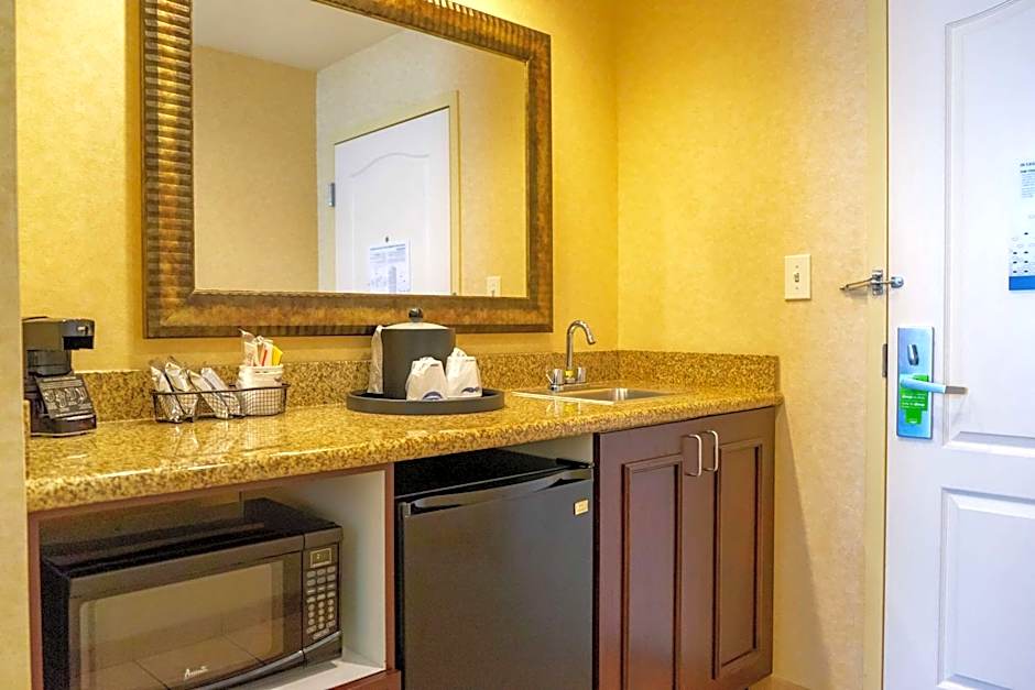 Hampton Inn By Hilton Roanoke Rapids