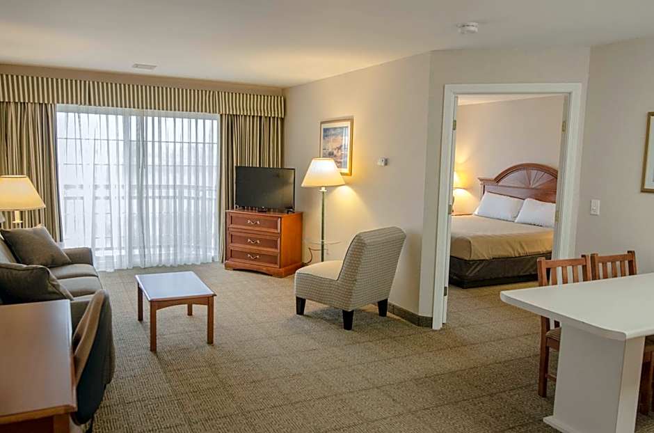 Smart Suites On The Hill – South Burlington, VT