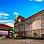 La Quinta Inn & Suites by Wyndham Garland Harbor Point