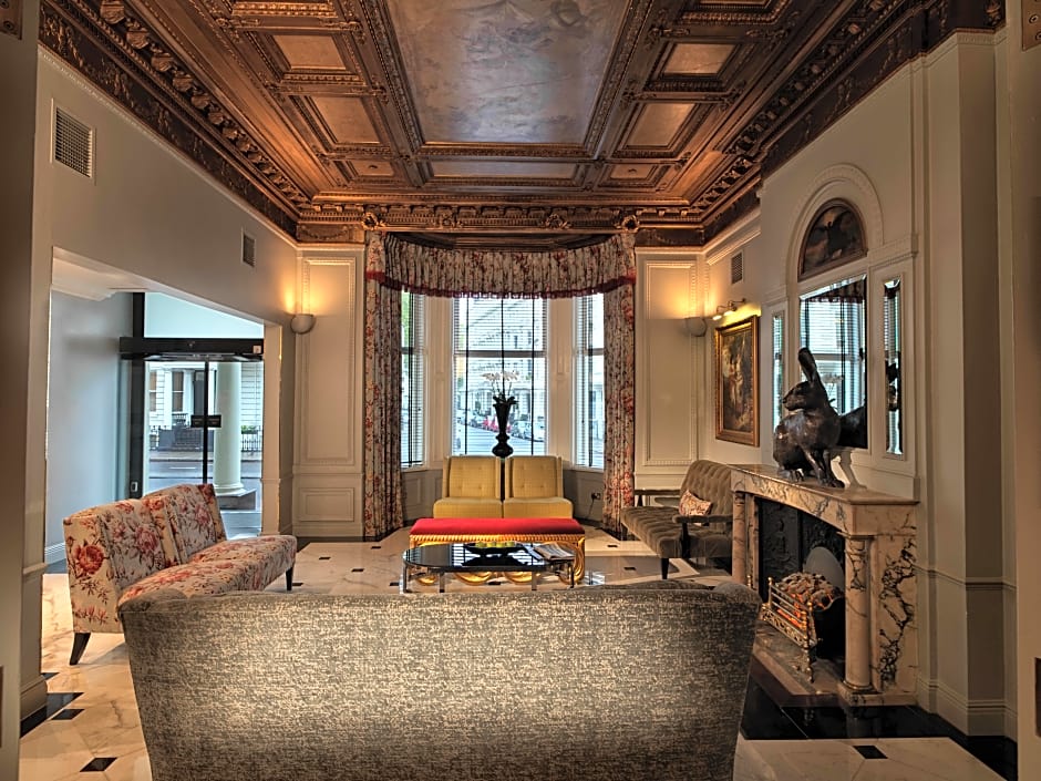 Radisson Blu Hotel, London South Kensington (formerly Vanderbilt)