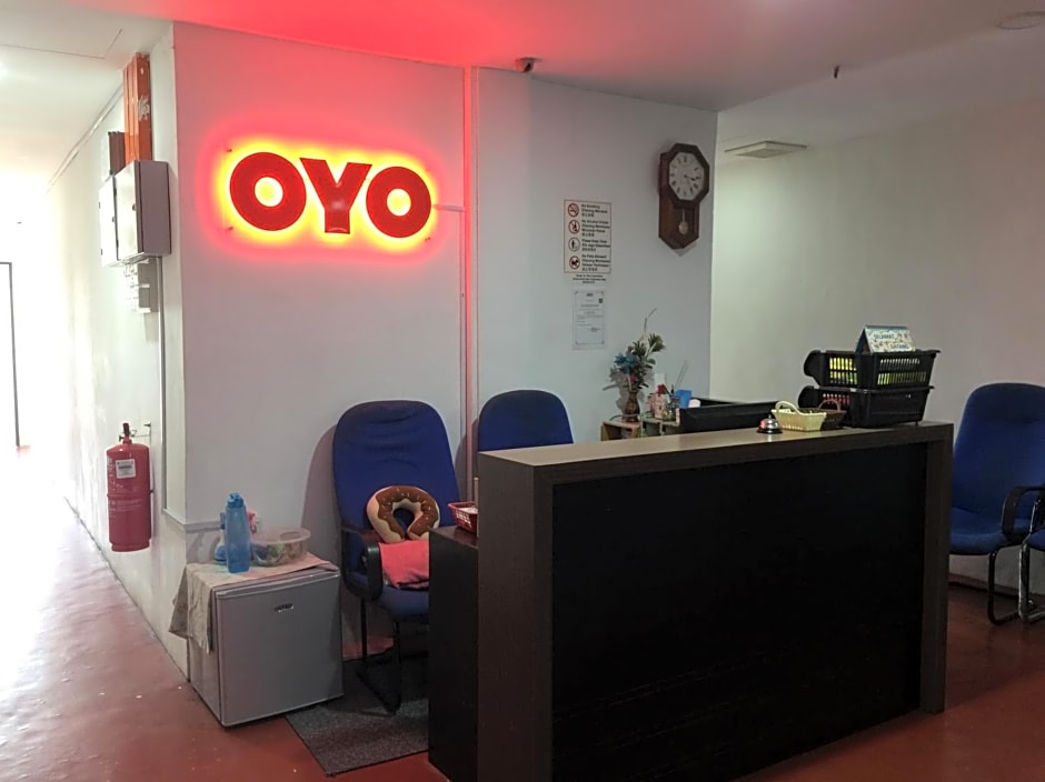 OYO 89671 Changlun Star Motel