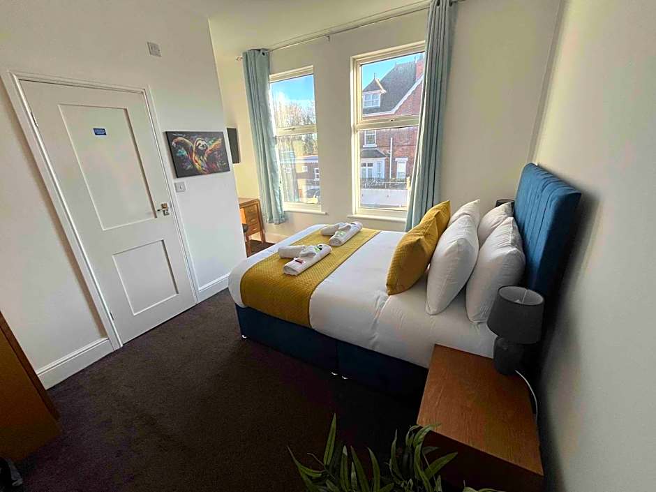 The Linden Leaf Rooms