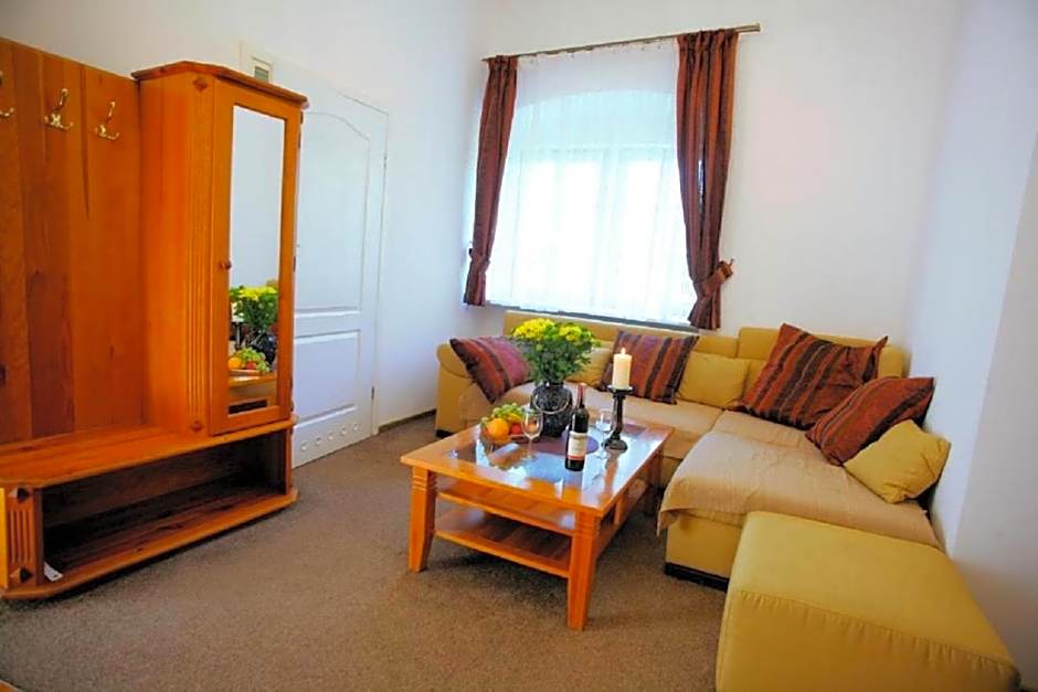 Hotel Przy Oślej Bramie - Zamek Książ