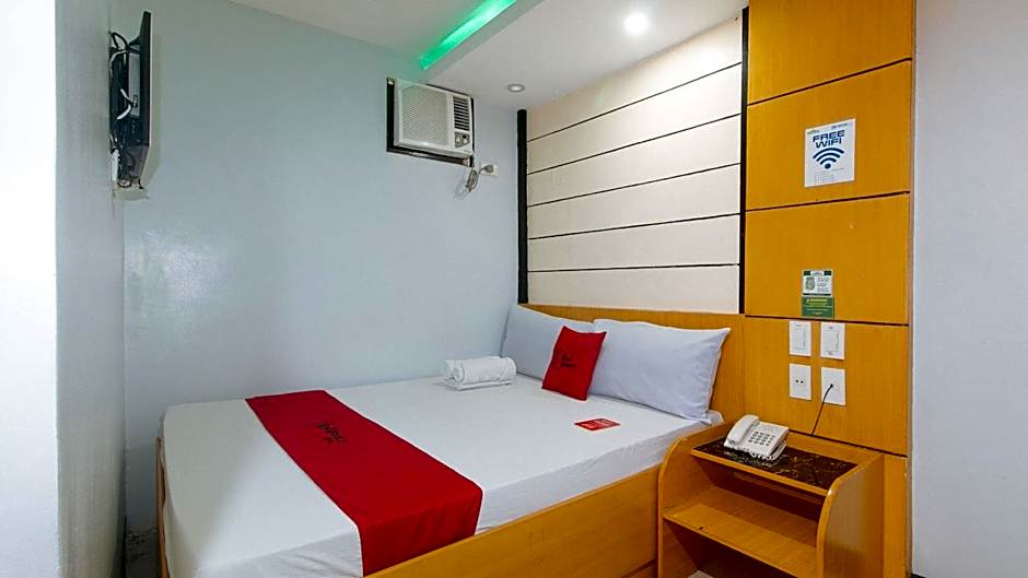 RedDoorz at Ranchotel Alabang