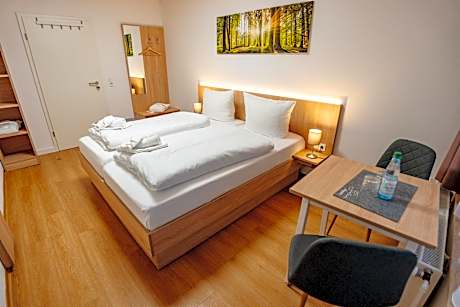 Four Bedroom Apartment with Patio