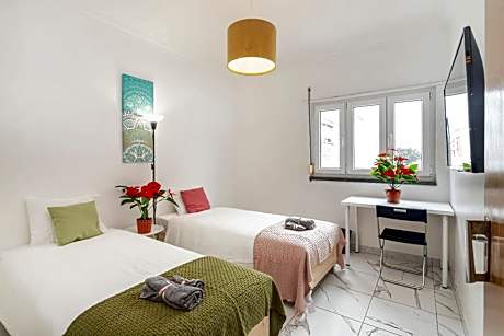 Twin Room with Shared Bathroom