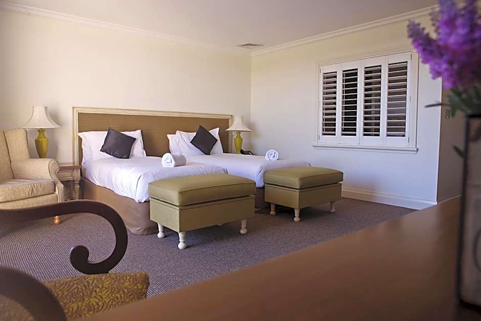 Harrington River Lodge