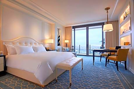 Deluxe King Room - Hearing Access