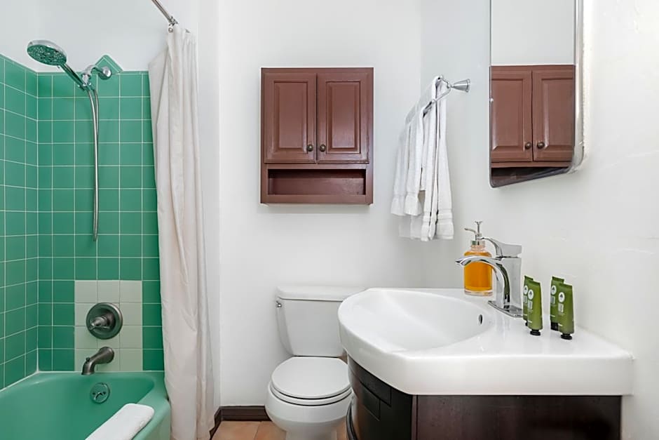 Float Palm Springs - Adults Only