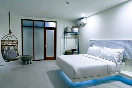 Grand Deluxe King Room