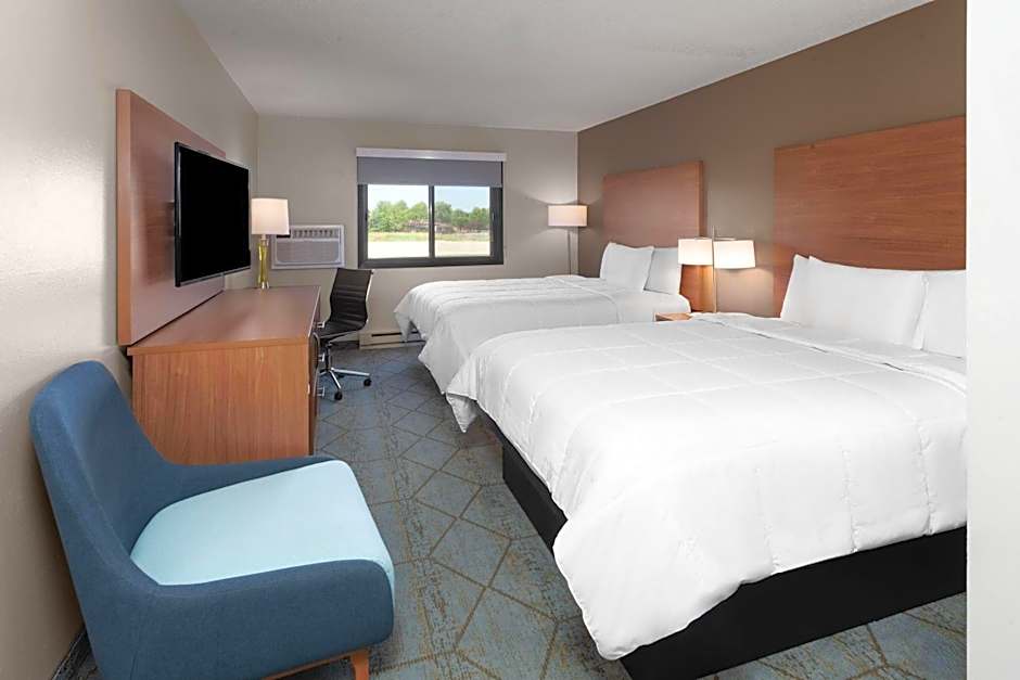 Baymont by Wyndham Oshkosh Airport