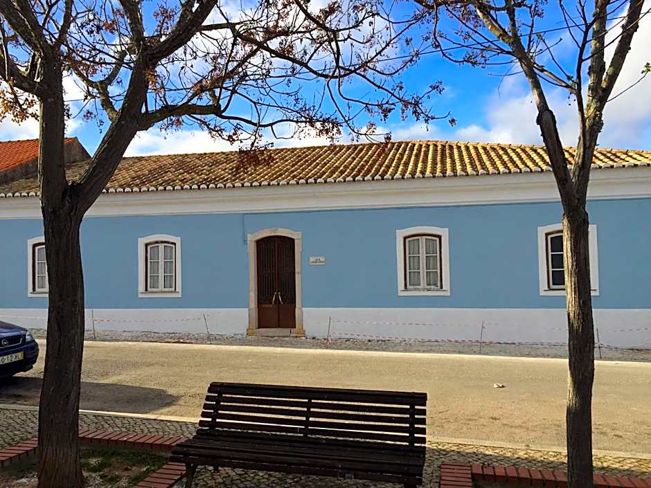 Casa Largo do Poço Guesthouse