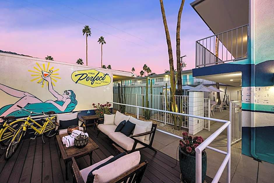 Skylark Hotel