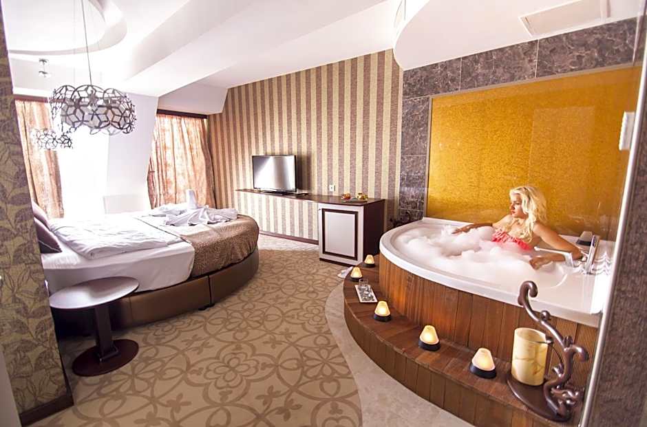 Hotel Izgrev Spa & Aquapark