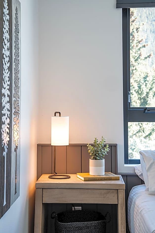 The Big Deck by Revelstoke Vacations