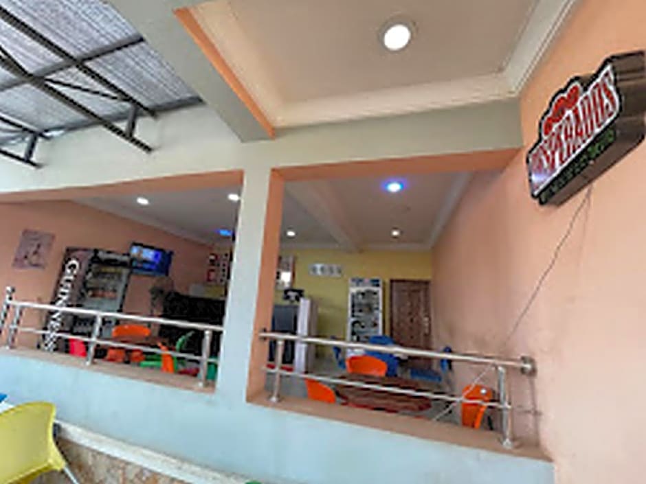 Eleventh House Hotel and Suites