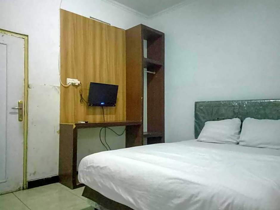 RedDoorz near Balai Kota Makassar