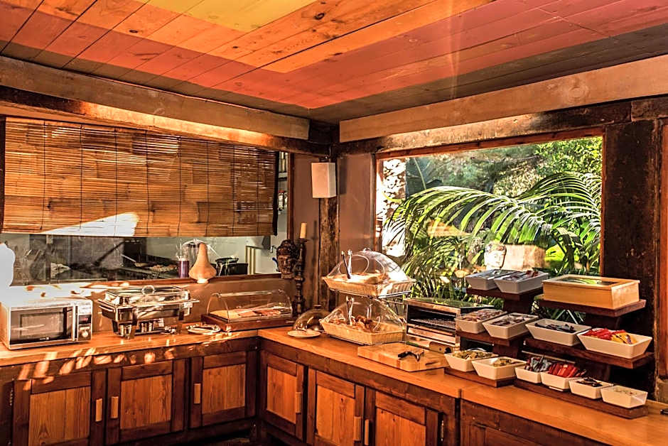 Chillout Hotel Tres Mares