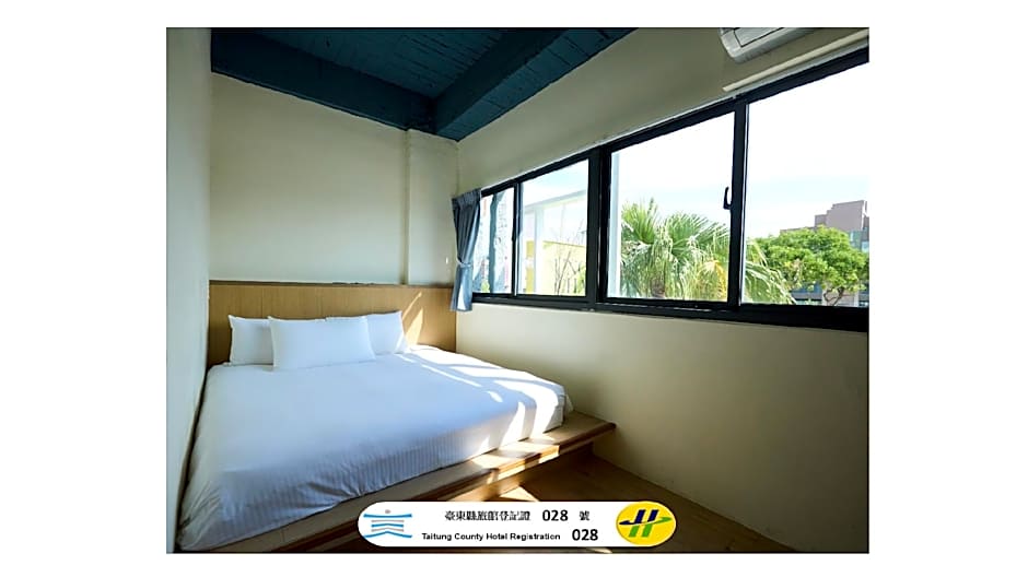 Traveller-Inn Day Moon Hotel
