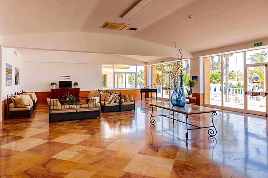 Delfino Beach - CDSHotels