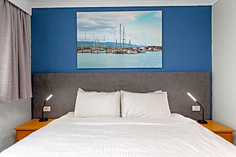 Two-Bedroom Apartment (4 People)