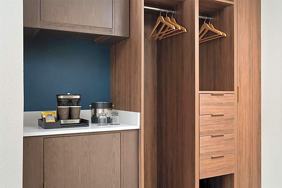 DoubleTree by Hilton Brunswick