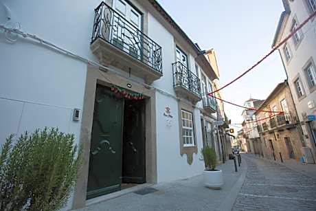 Douro Village