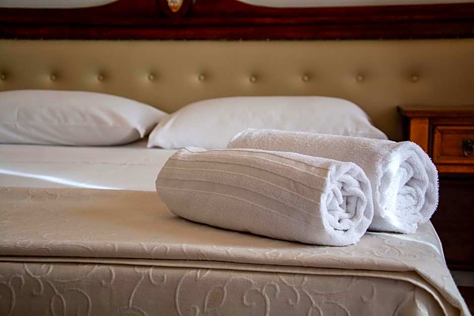 La Collegiata Guest House