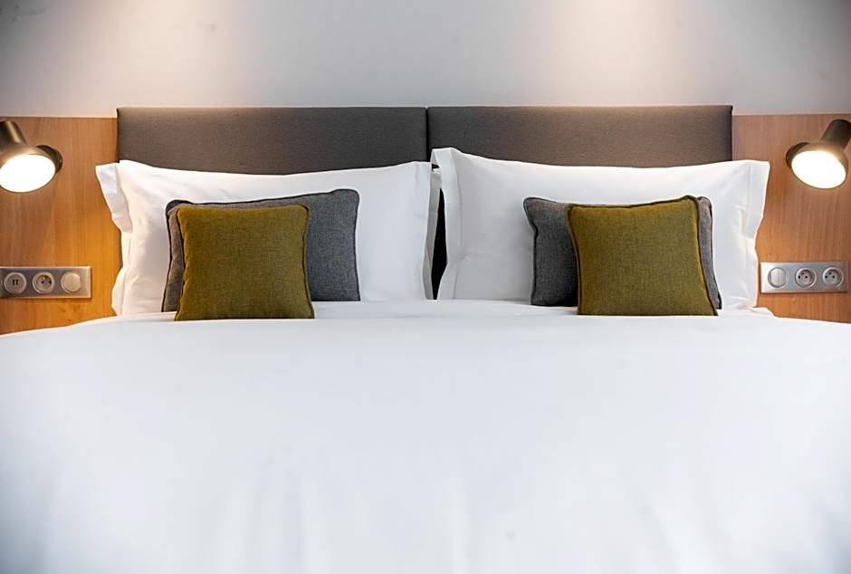 Holiday Inn Paris CDG Airport By IHG