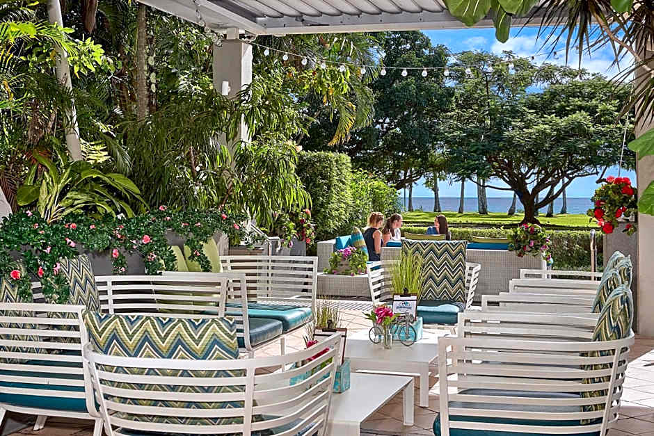 Cairns Harbourside Hotel