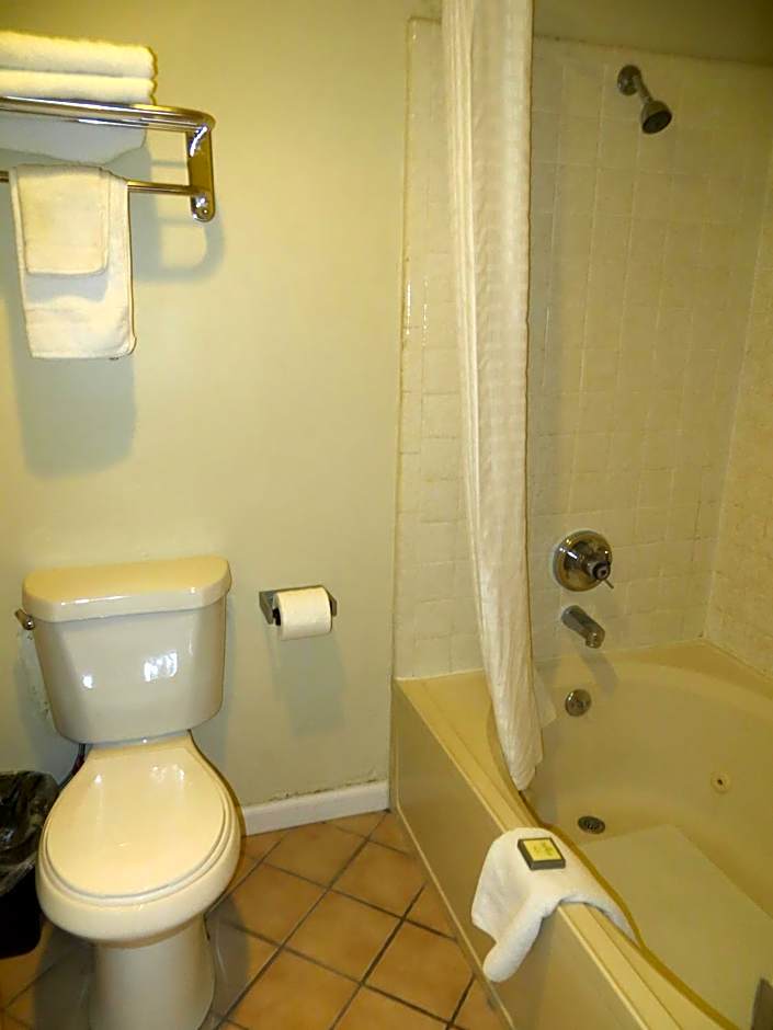 Bay Front Inn - Downtown Santa Cruz