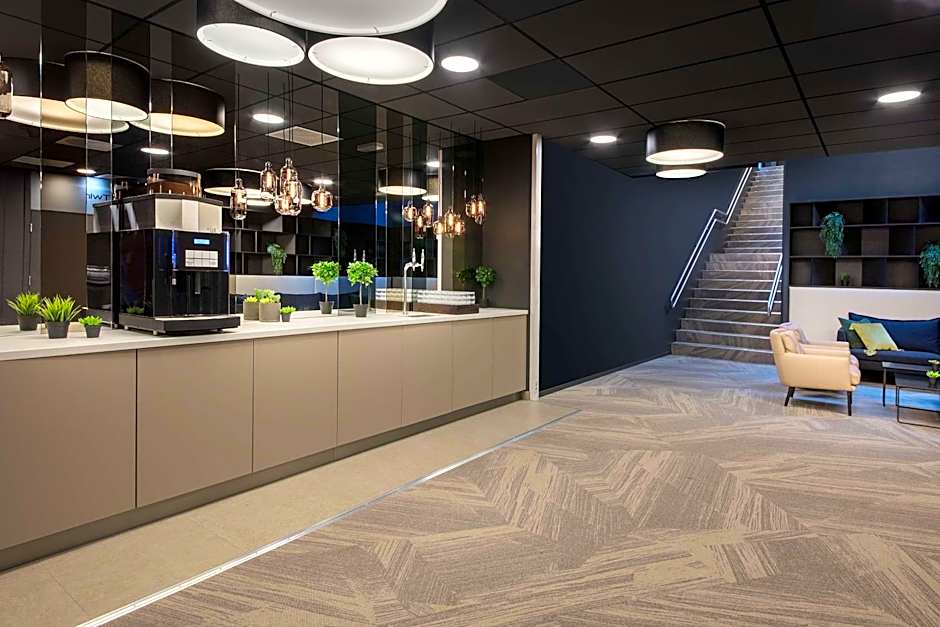 Park Inn by Radisson Oslo Airport Hotel West